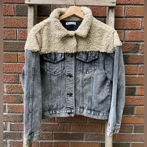 Never Worn ✨ Unique Sherpa Jean Jacket by Ava and Kris - Picture 1 of 3